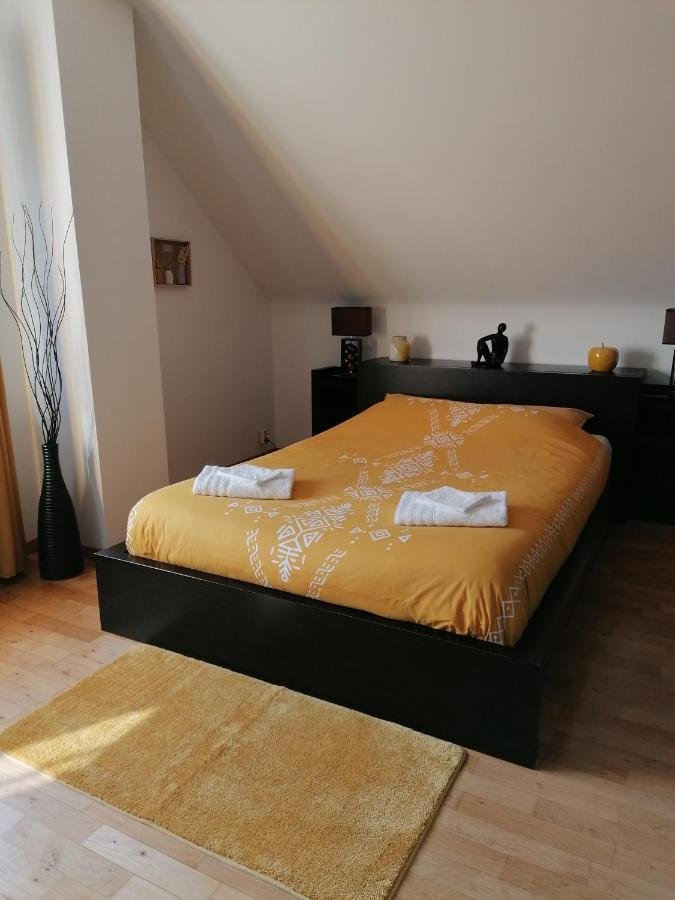 Le Clos Du Montys Louveigné Екстериор снимка